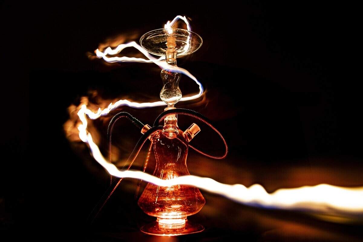 Shisha Lounge Nijmegen with vibrant hookah experience near Waalkade.